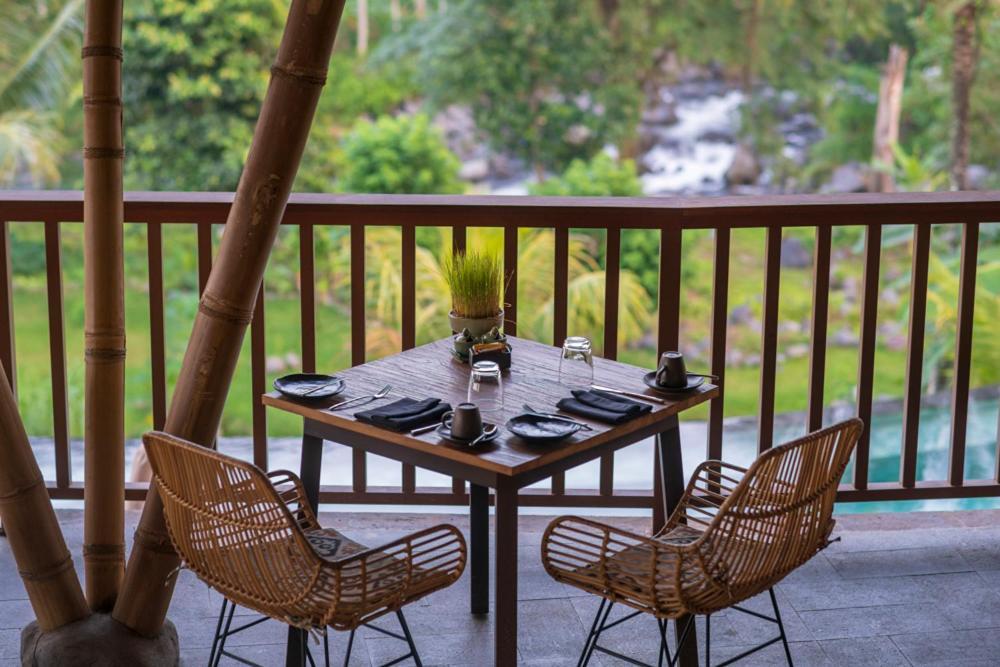 Wapa Di Ume Sidemen Hotel Sidemen  Exterior photo The restaurant at the resort