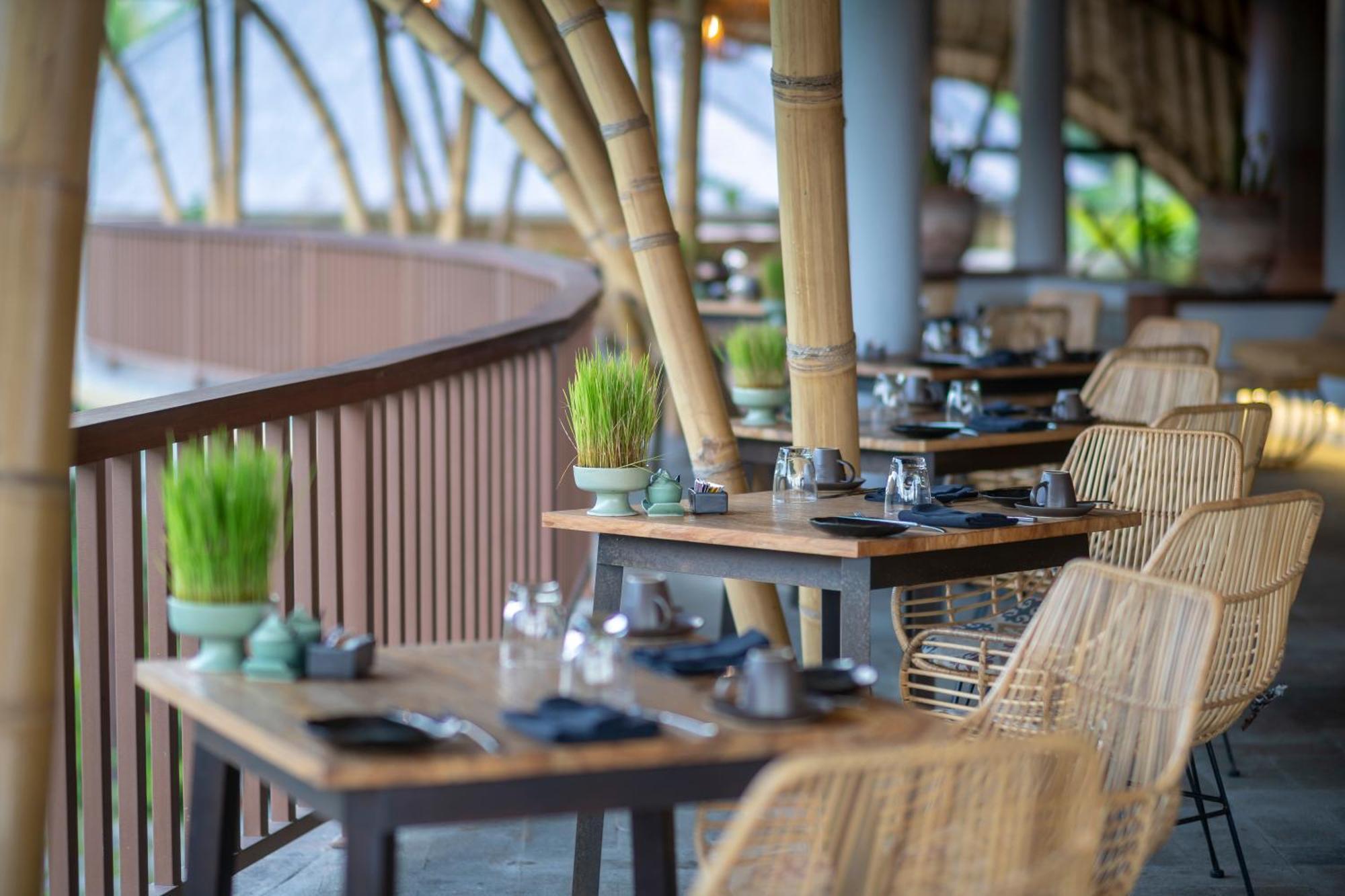 Wapa Di Ume Sidemen Hotel Sidemen  Exterior photo The restaurant at the resort