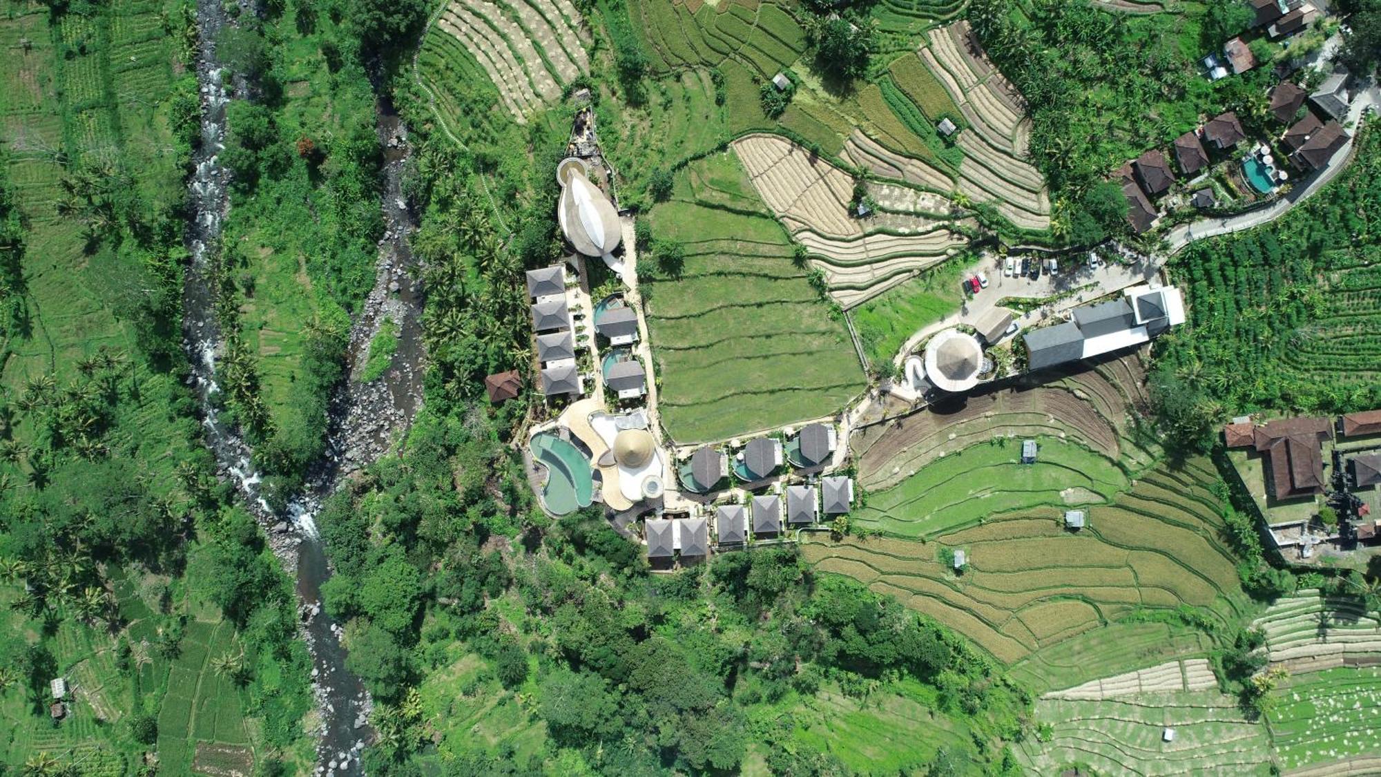 Wapa Di Ume Sidemen Hotel Sidemen  Exterior photo Aerial view of the village