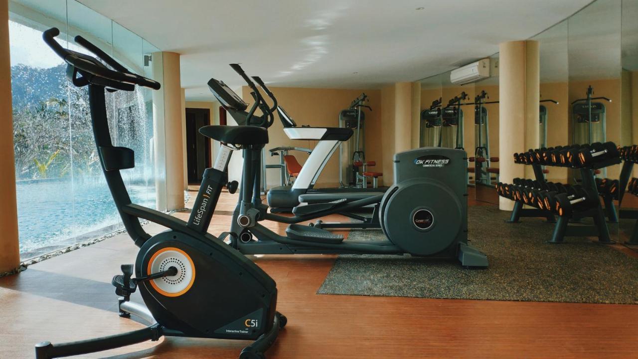 Wapa Di Ume Sidemen Hotel Sidemen  Exterior photo A gym in a hotel