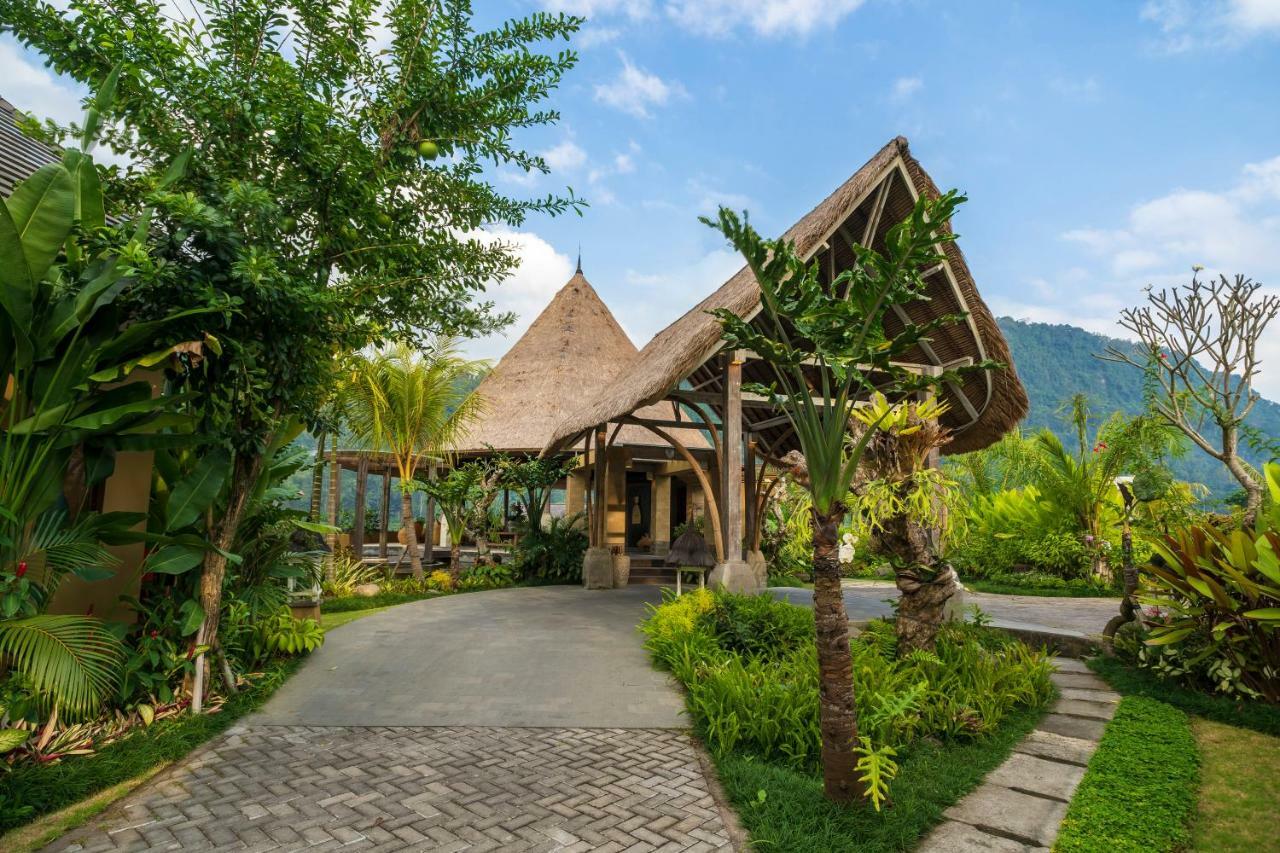 Wapa Di Ume Sidemen Hotel Sidemen  Exterior photo Entrance to the resort
