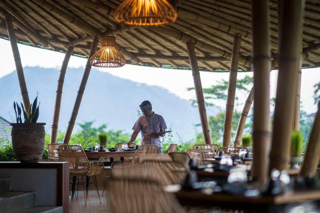 Wapa Di Ume Sidemen Hotel Sidemen  Exterior photo The restaurant at the retreat